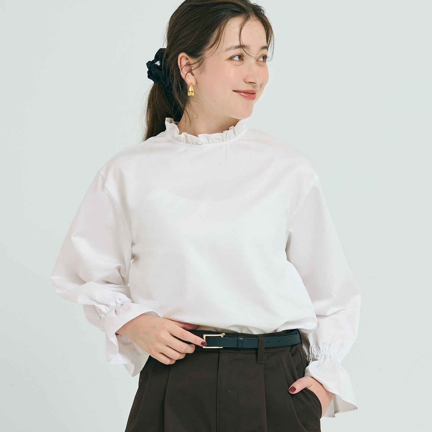 コカ coca スタンドフリルブラウス （White） White