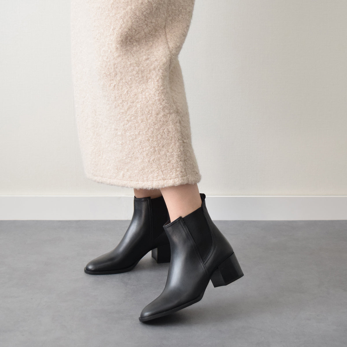 Corso Roma 9 Round Toe Basic Side Gore Boots