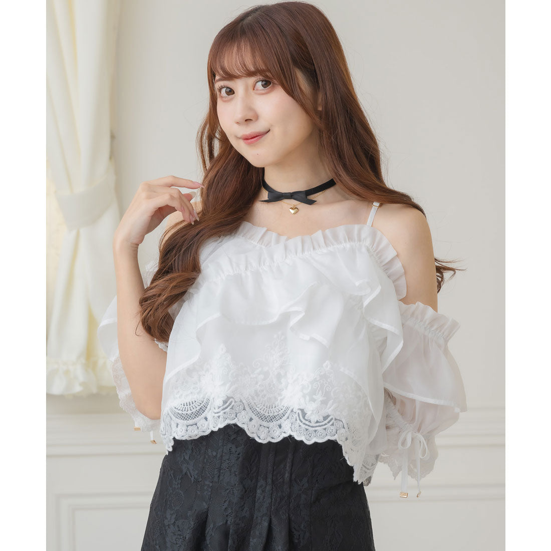 クチュールバイロジータ couture BY ROJITA エンブロイダリーシアーラッフルブラウス （ホワイト） ホワイト