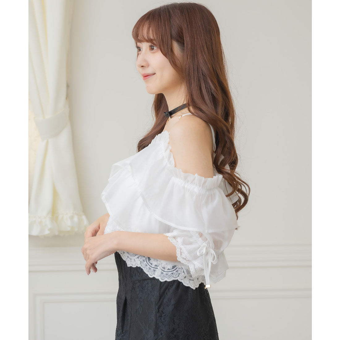 クチュールバイロジータ couture BY ROJITA エンブロイダリーシアーラッフルブラウス （ホワイト） ホワイト