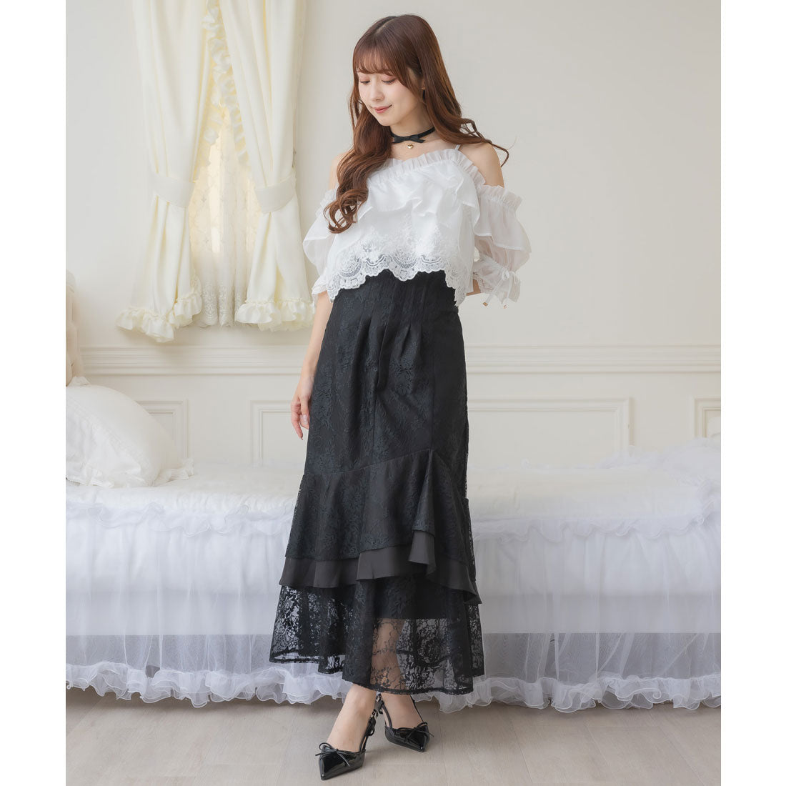 クチュールバイロジータ couture BY ROJITA エンブロイダリーシアーラッフルブラウス （ホワイト） ホワイト