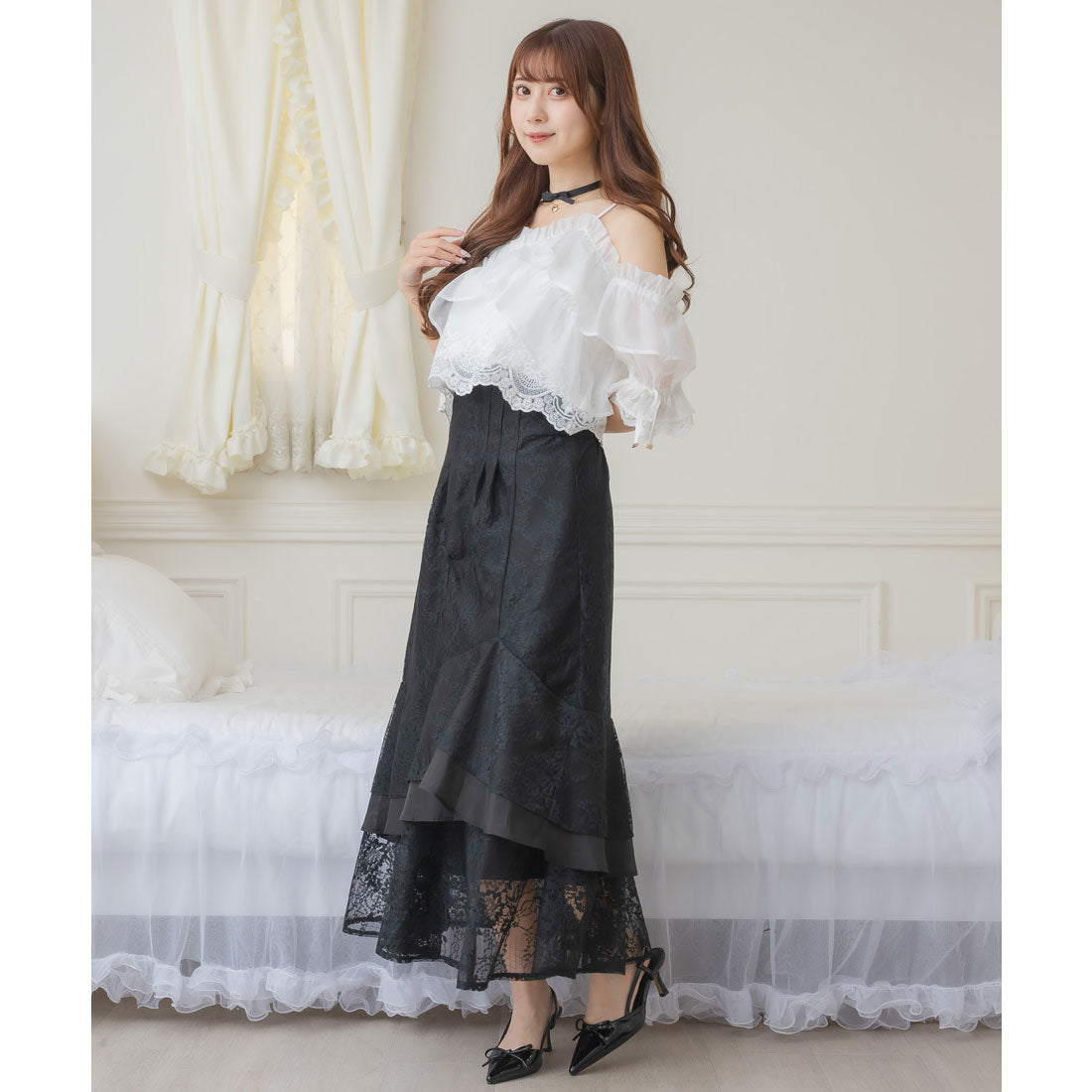 クチュールバイロジータ couture BY ROJITA エンブロイダリーシアーラッフルブラウス （ホワイト） ホワイト