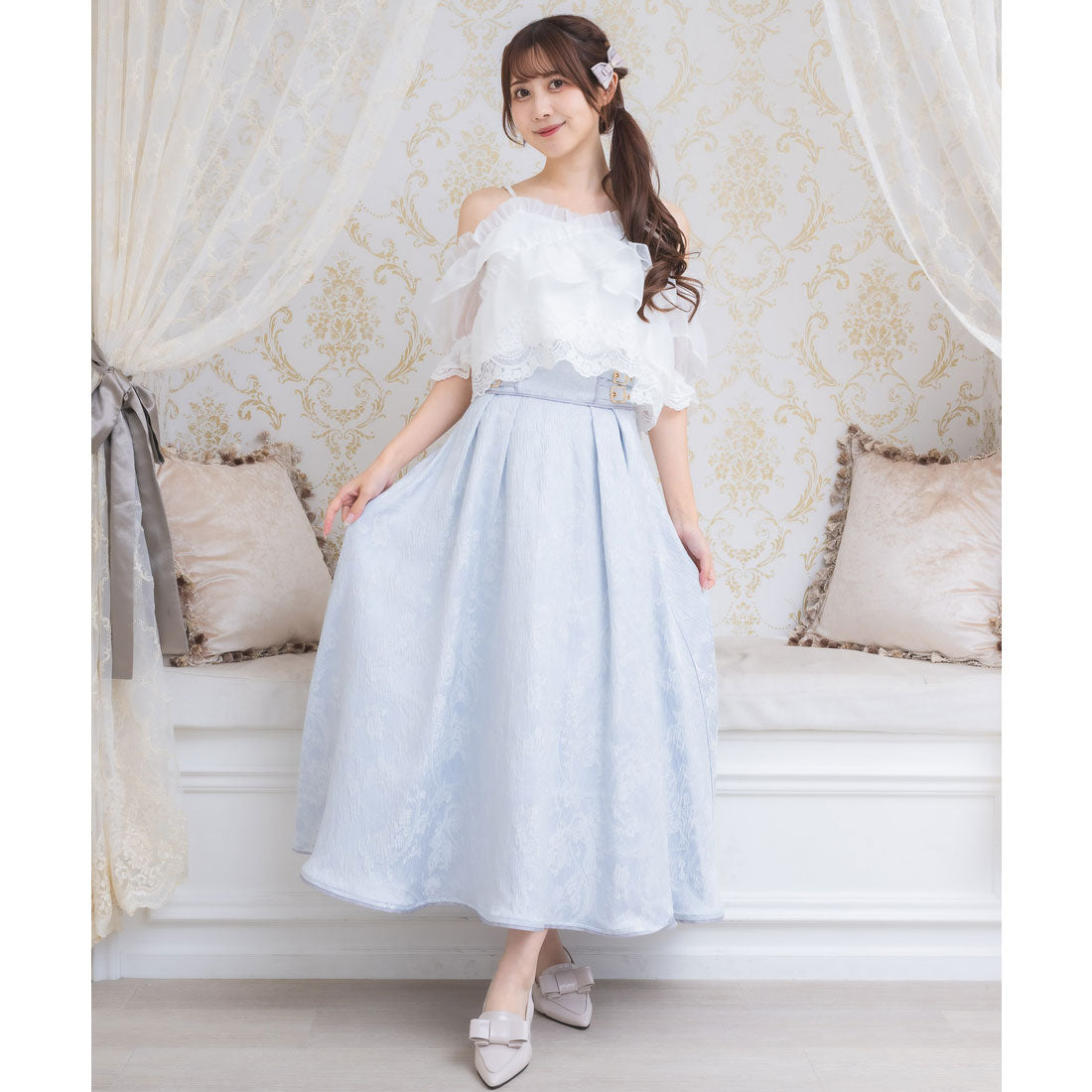 クチュールバイロジータ couture BY ROJITA エンブロイダリーシアーラッフルブラウス （ホワイト） ホワイト