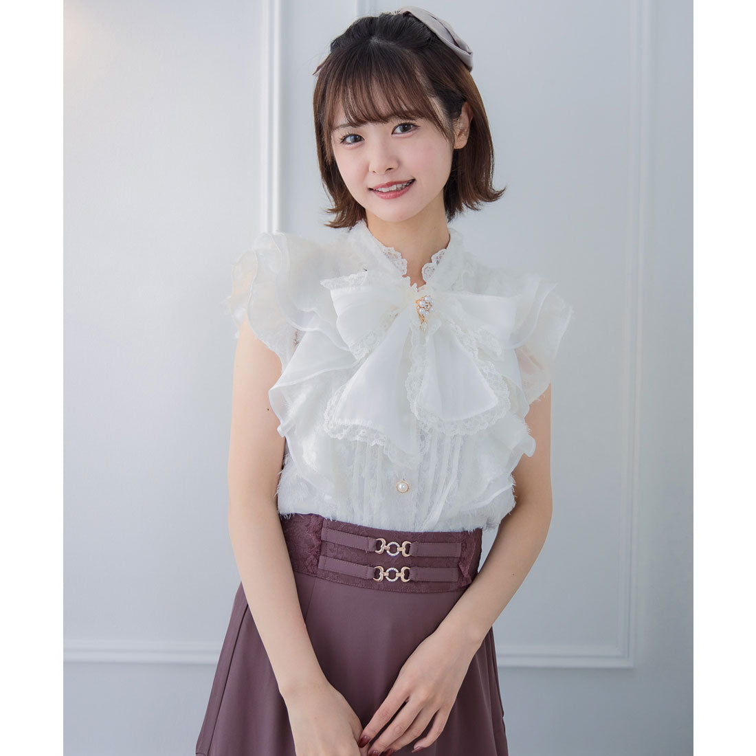 クチュールバイロジータ couture BY ROJITA 肩フリルフェザーブラウス （ホワイト） ホワイト
