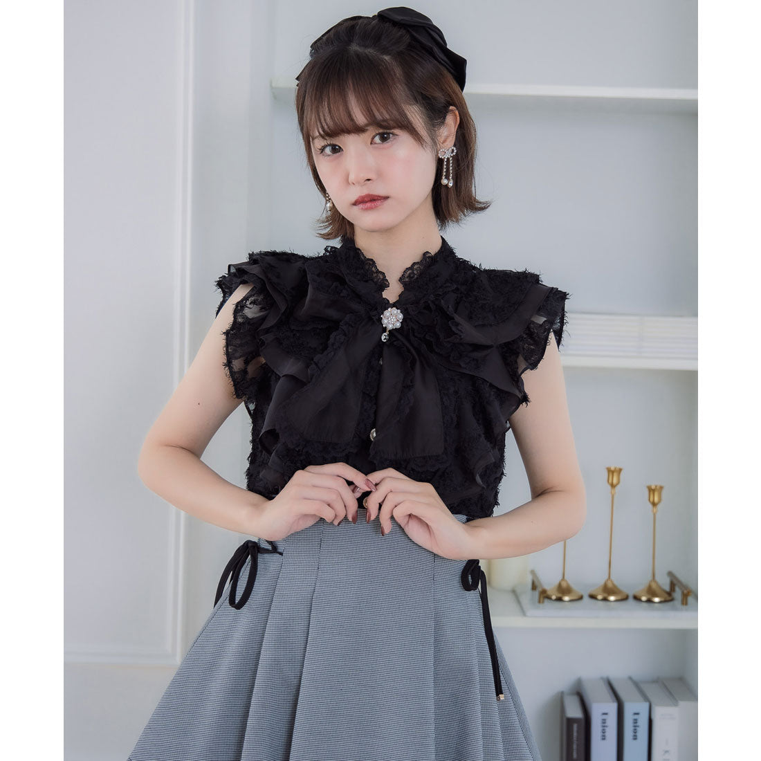 クチュールバイロジータ couture BY ROJITA 肩フリルフェザーブラウス （ホワイト） ホワイト