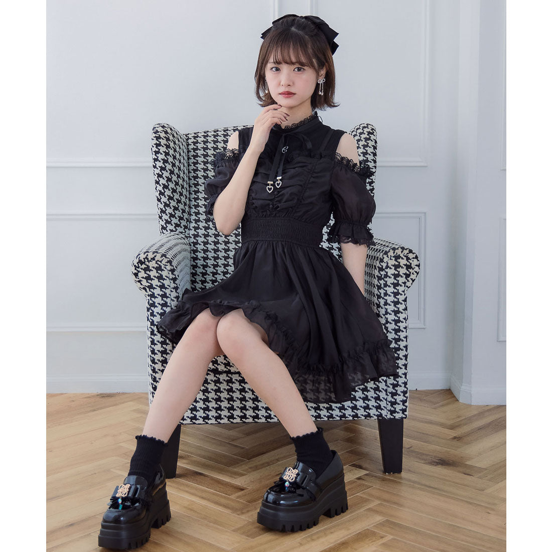 クチュールバイロジータ couture BY ROJITA レイヤード風オフショルワンピース （ブラック） ブラック