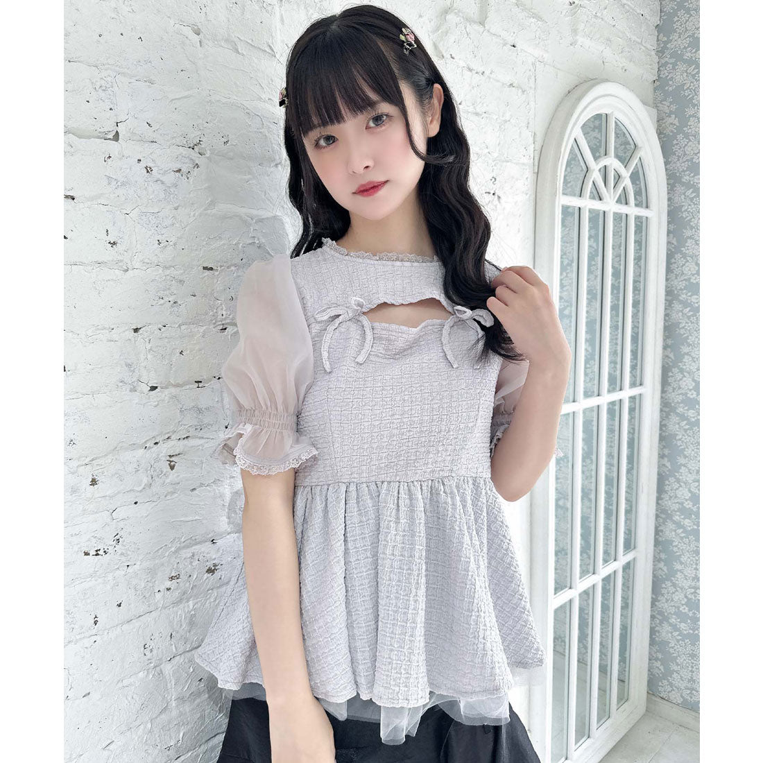クチュールバイロジータ couture BY ROJITA オープンリボンペプラムトップス （グレー） グレー