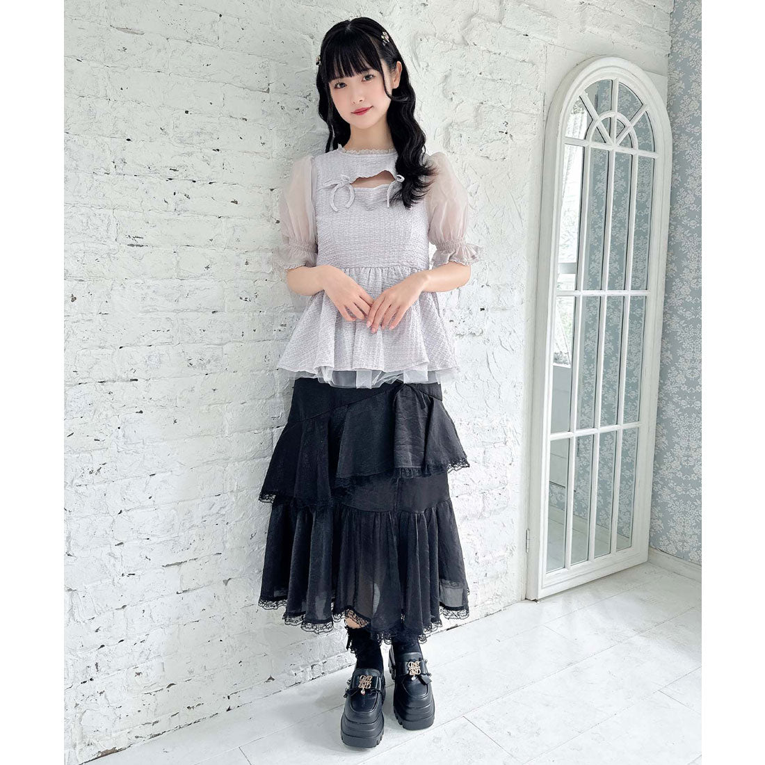 クチュールバイロジータ couture BY ROJITA オープンリボンペプラムトップス （グレー） グレー