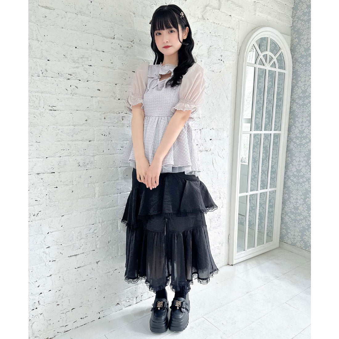 クチュールバイロジータ couture BY ROJITA オープンリボンペプラムトップス （グレー） グレー