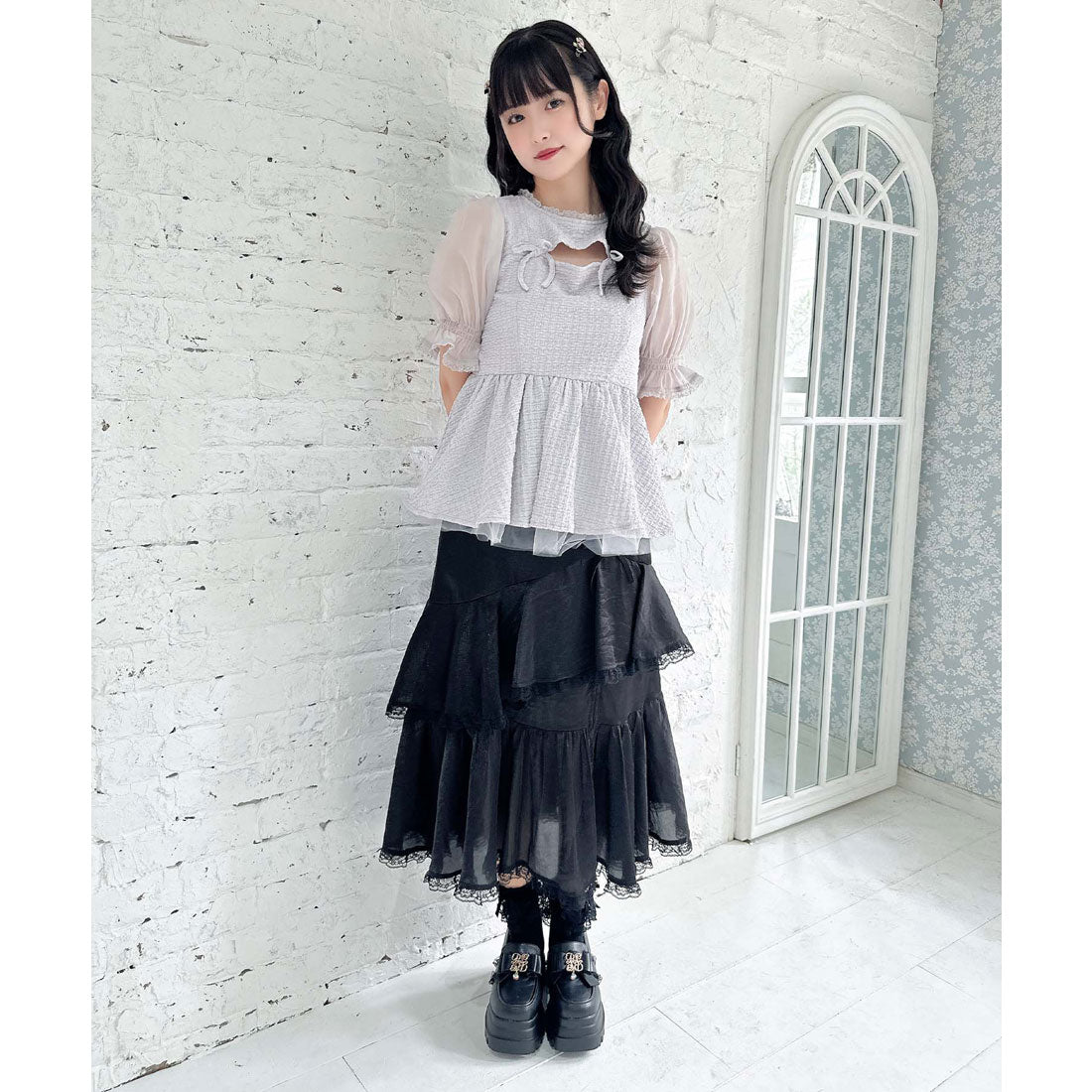 クチュールバイロジータ couture BY ROJITA オープンリボンペプラムトップス （グレー） グレー