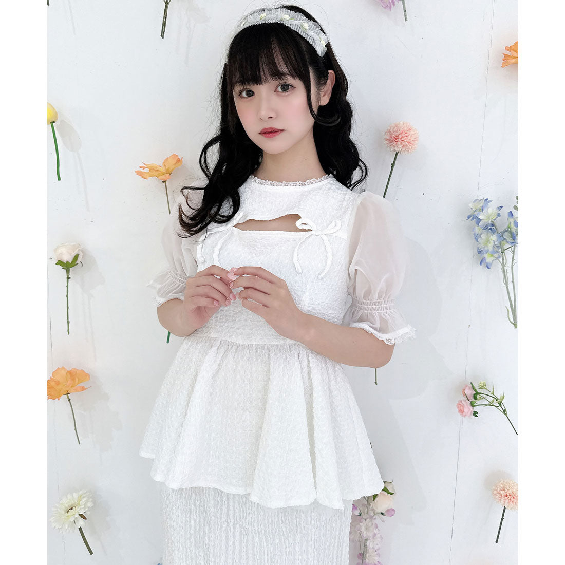 クチュールバイロジータ couture BY ROJITA オープンリボンペプラムトップス （ホワイト） ホワイト