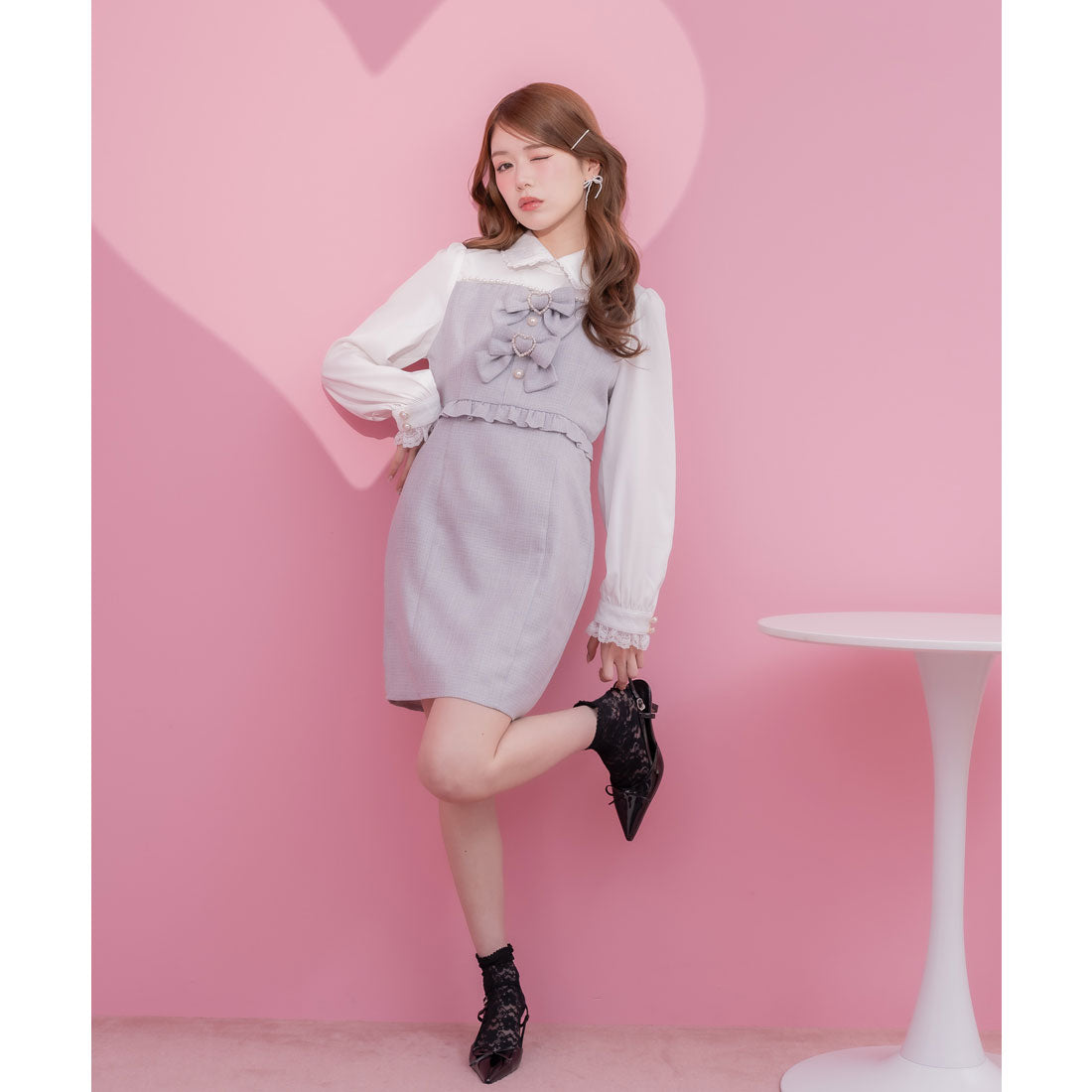 クチュールバイロジータ couture BY ROJITA パールライン切替ダブルリボン付ワンピース （グレー） グレー
