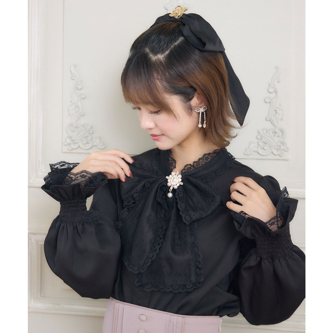 クチュールバイロジータ couture BY ROJITA レースボウタイブラウス （ブラック） ブラック