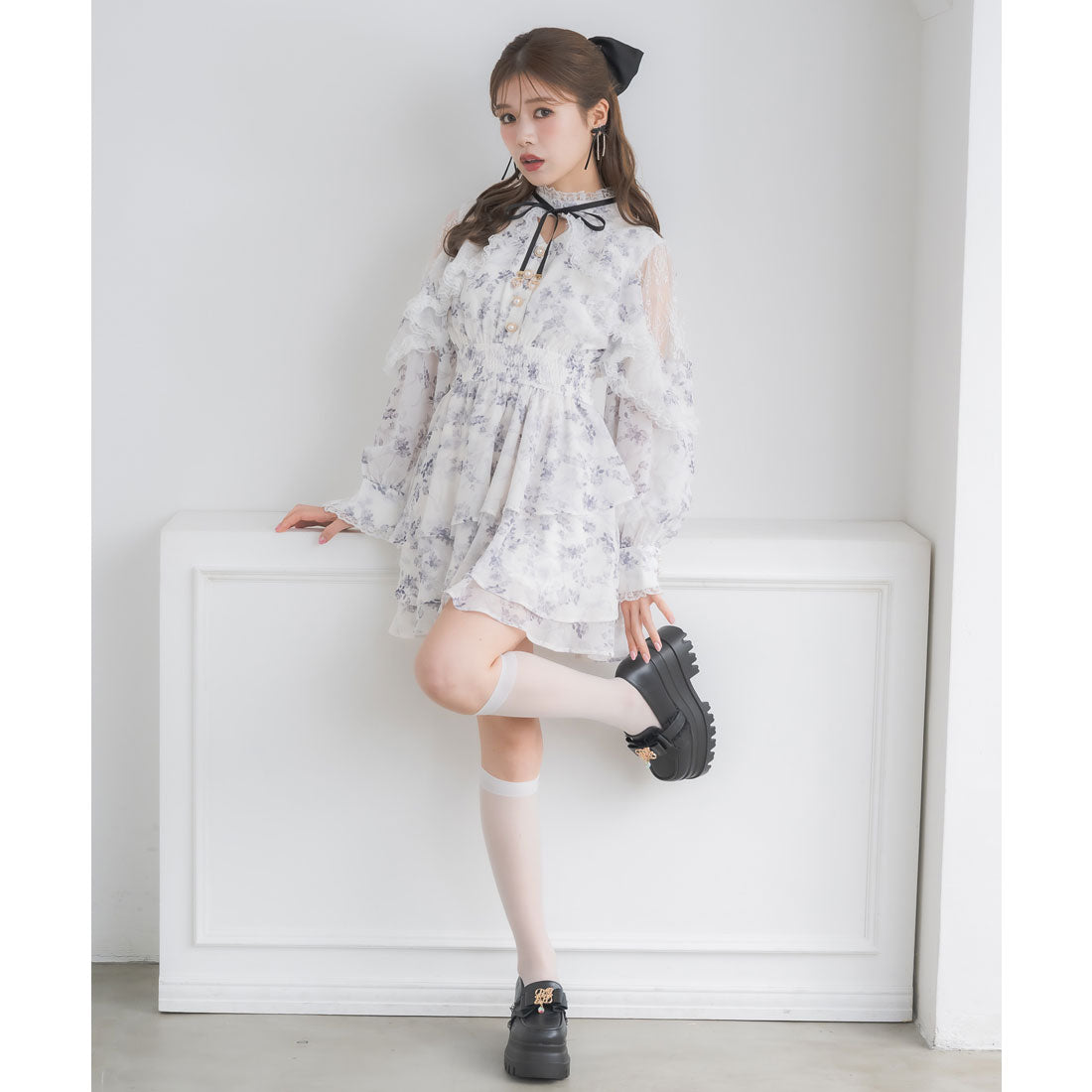 クチュールバイロジータ couture BY ROJITA ラッフルティアードフレアミニワンピース （マルチ） マルチ