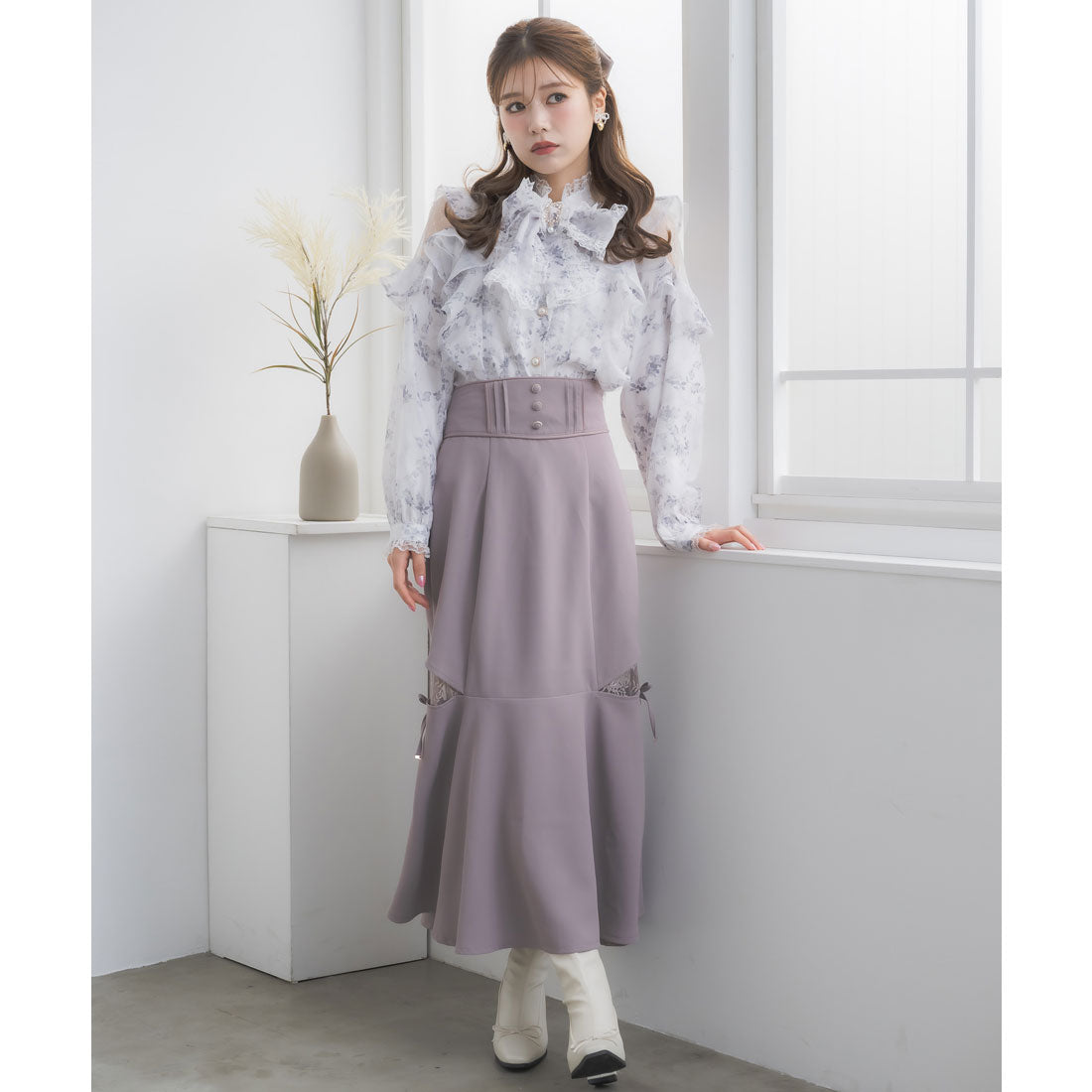 クチュールバイロジータ couture BY ROJITA 肩レーシーフリルブラウス （ホワイト） ホワイト