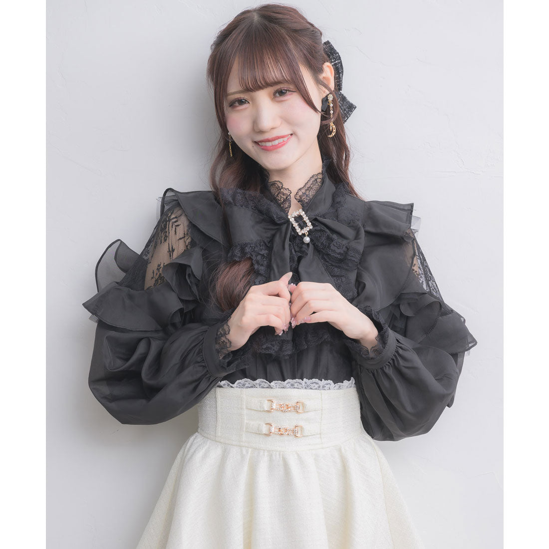 クチュールバイロジータ couture BY ROJITA 肩レーシーフリルブラウス （ホワイト） ホワイト