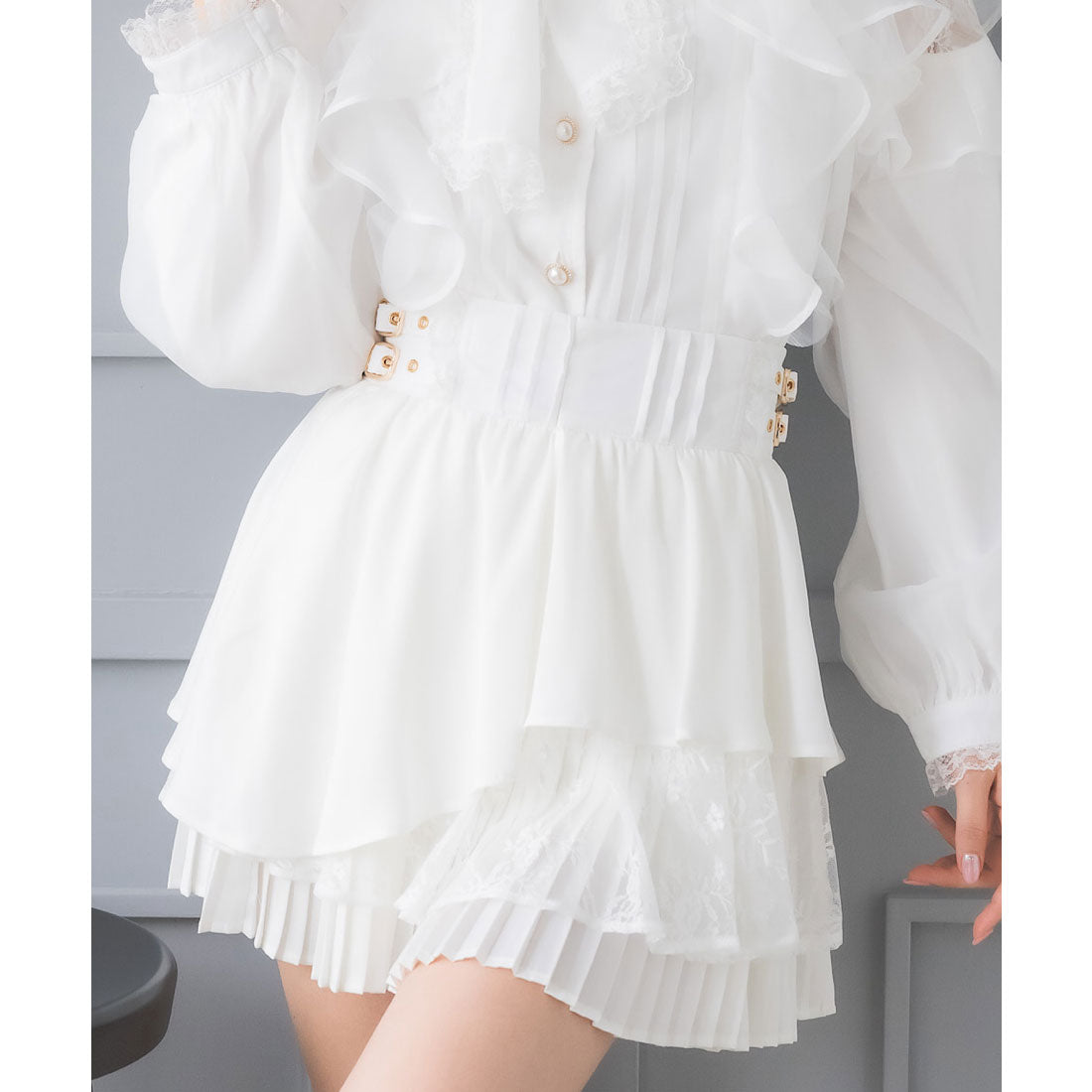 クチュールバイロジータ couture BY ROJITA ヘムプリーツティアードミニスカパン （ホワイト） ホワイト