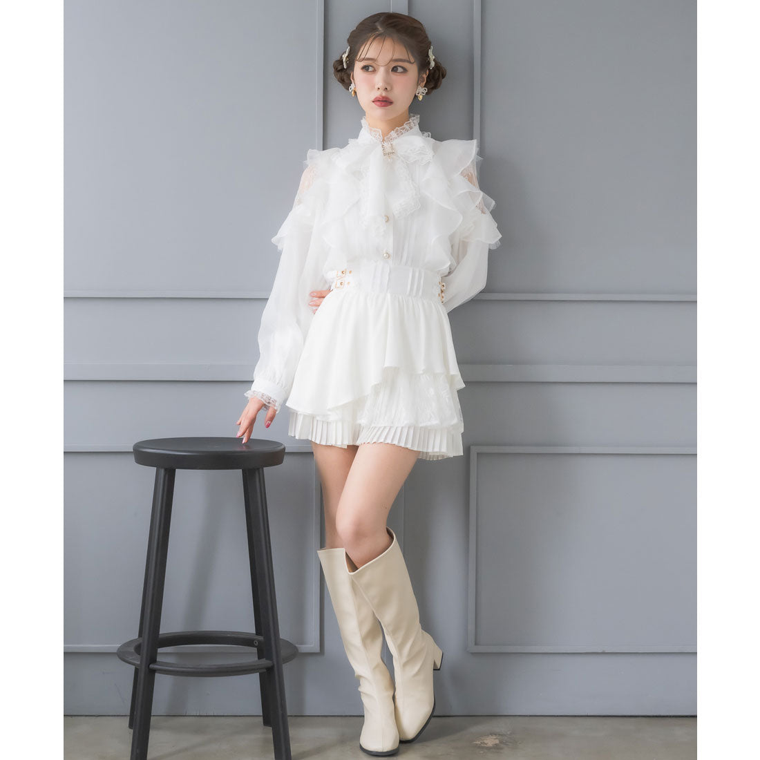 クチュールバイロジータ couture BY ROJITA ヘムプリーツティアードミニスカパン （ホワイト） ホワイト