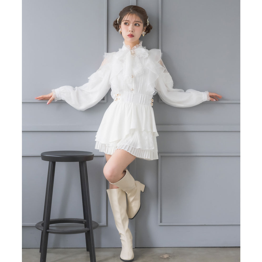 クチュールバイロジータ couture BY ROJITA ヘムプリーツティアードミニスカパン （ホワイト） ホワイト