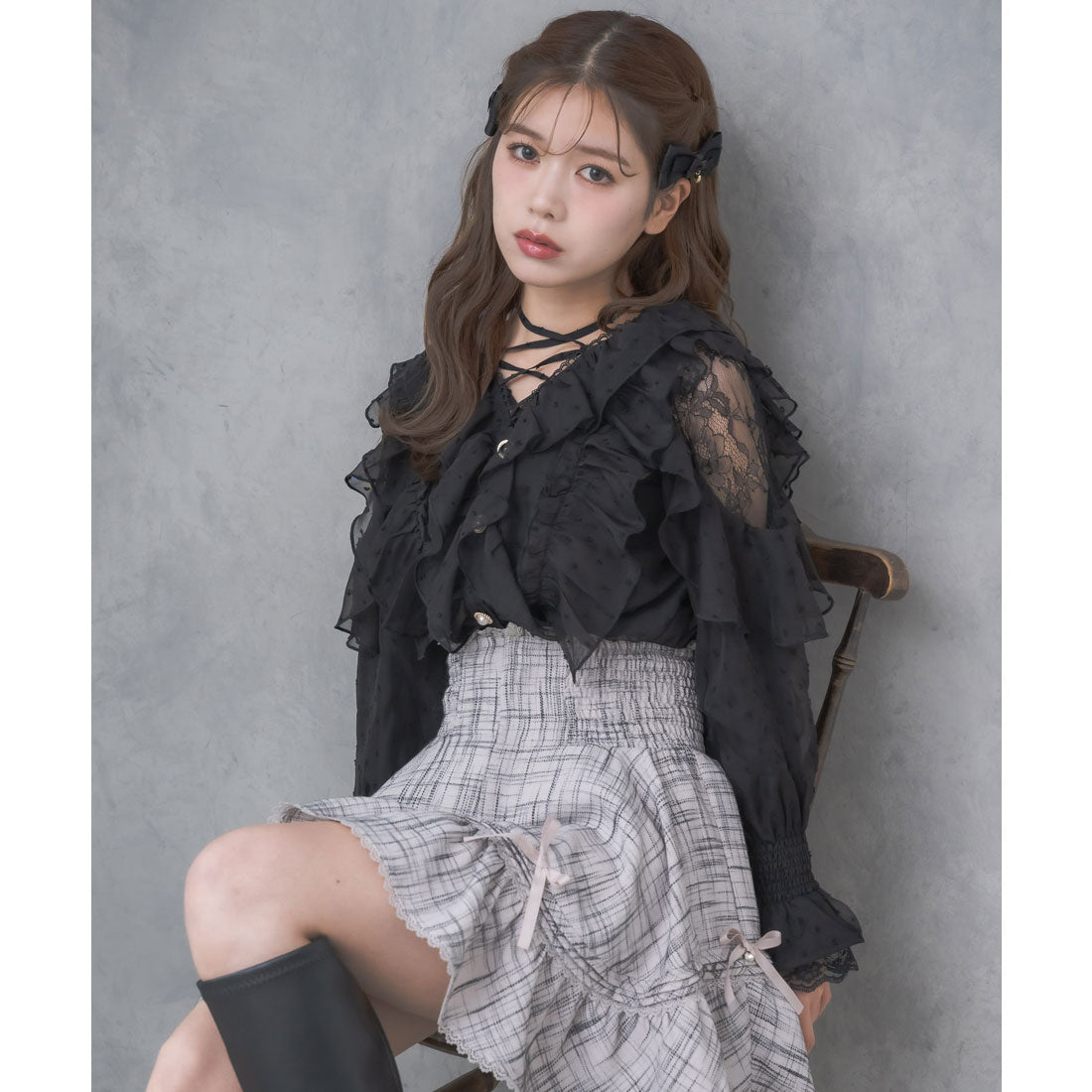 クチュールバイロジータ couture BY ROJITA クロスネックフリルブラウス （ブラック） ブラック