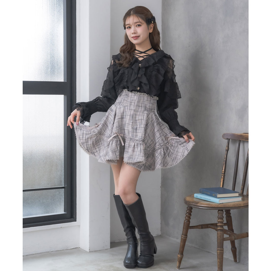 クチュールバイロジータ couture BY ROJITA クロスネックフリルブラウス （ブラック） ブラック