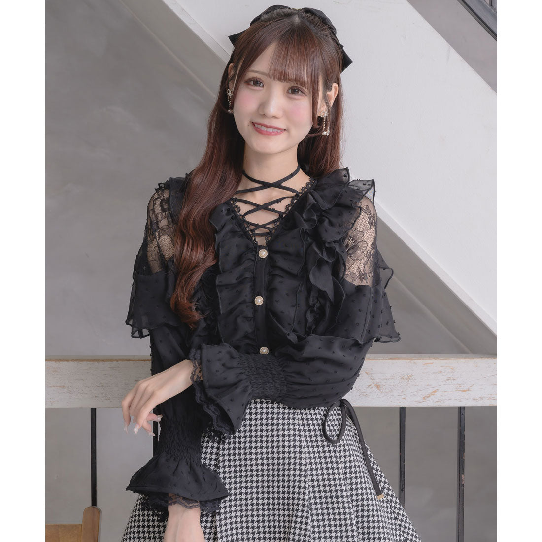 クチュールバイロジータ couture BY ROJITA クロスネックフリルブラウス （ブラック） ブラック