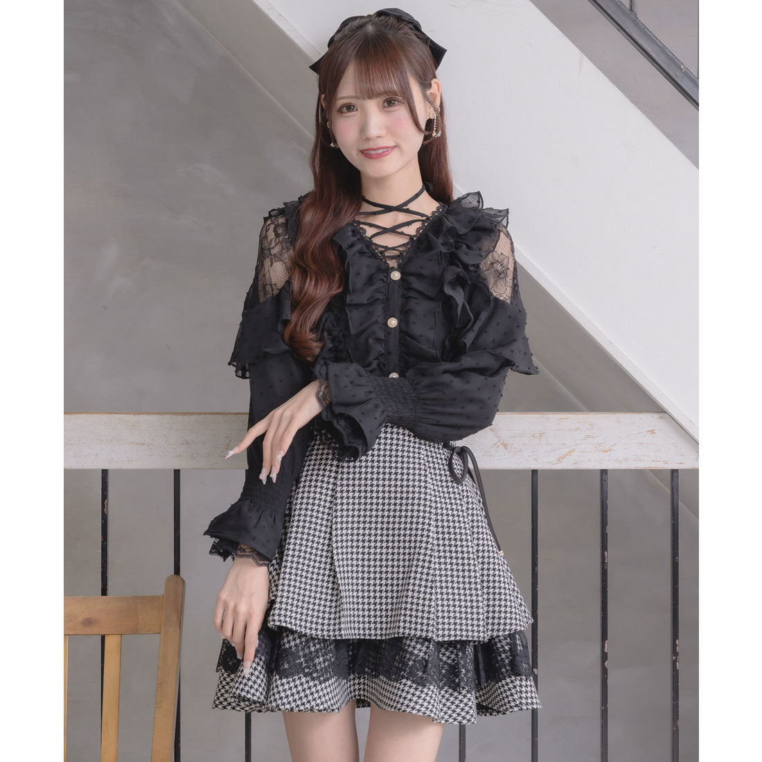 クチュールバイロジータ couture BY ROJITA クロスネックフリルブラウス （ブラック） ブラック