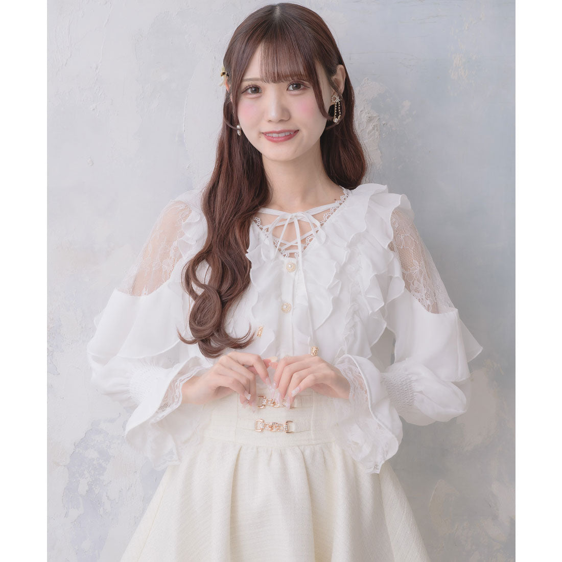 クチュールバイロジータ couture BY ROJITA クロスネックフリルブラウス （ホワイト系その他） ホワイト系その他