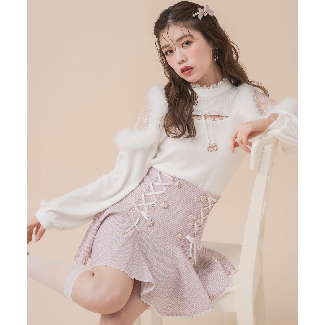 クチュールバイロジータ couture BY ROJITA ファーショルダートップス （ホワイト） ホワイト