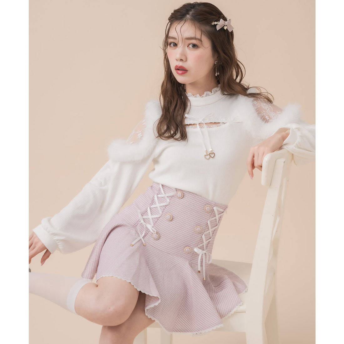 クチュールバイロジータ couture BY ROJITA ファーショルダートップス （ホワイト） ホワイト