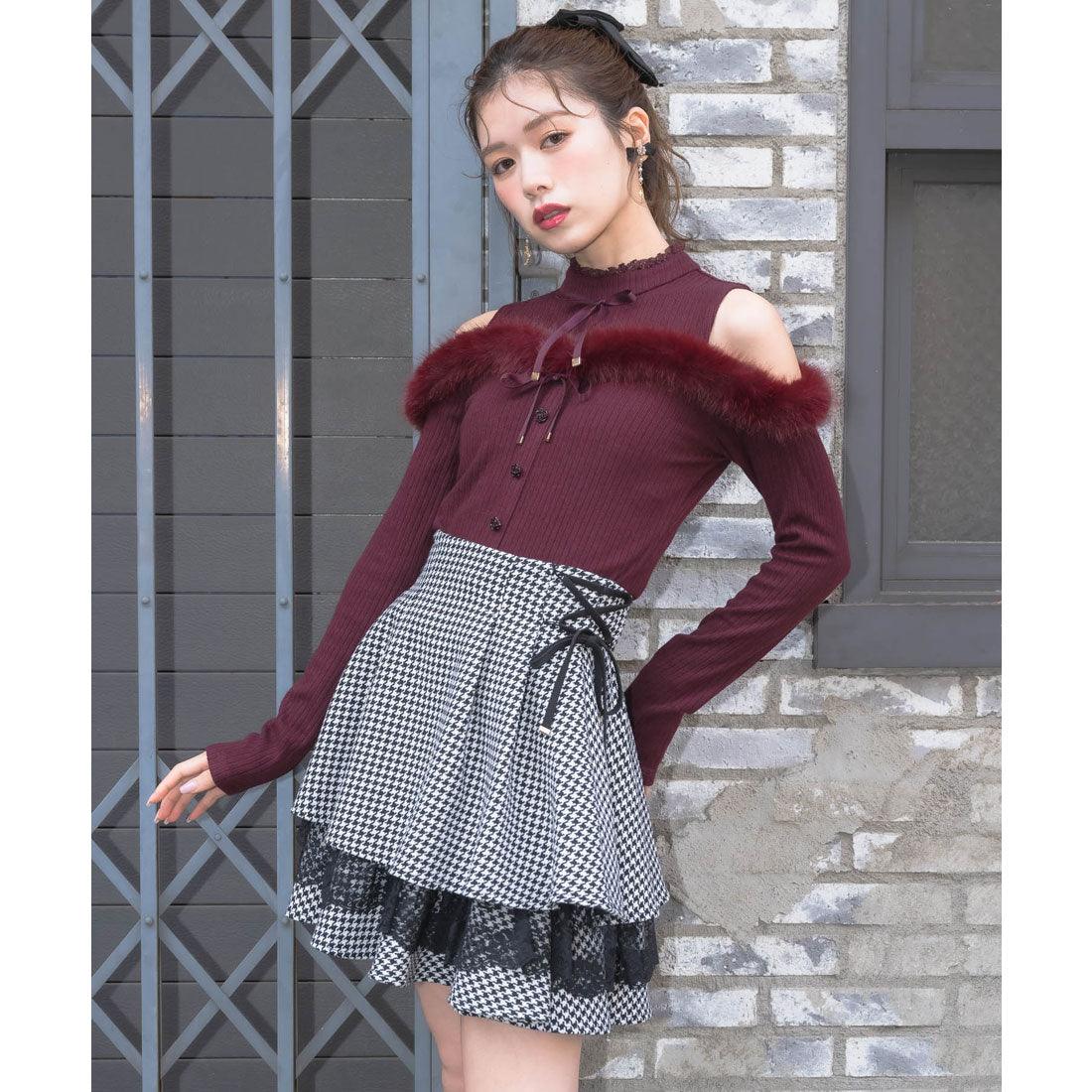クチュールバイロジータ couture BY ROJITA 肩開きファーライン切替トップス （ボルドー） ボルドー