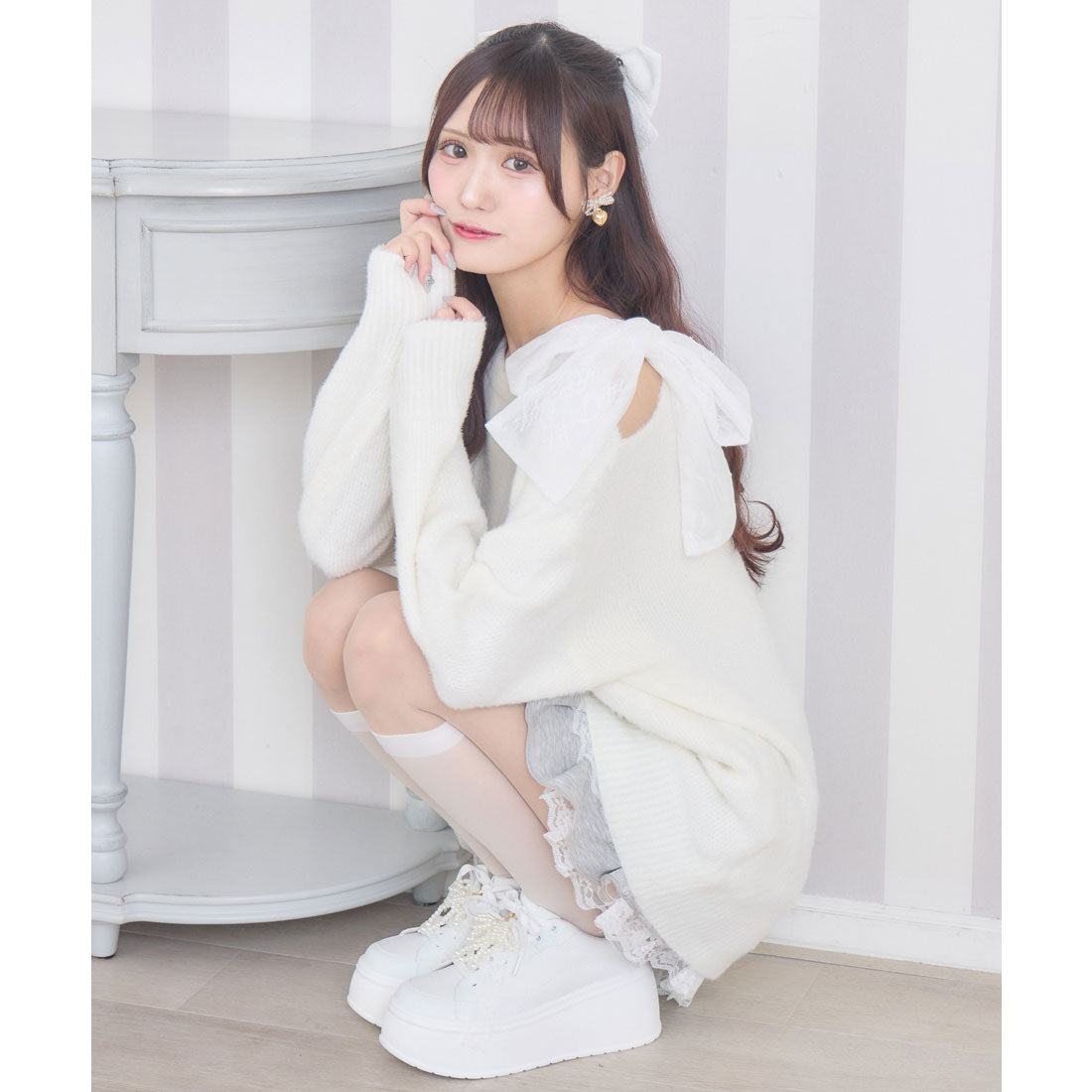 クチュールバイロジータ couture BY ROJITA 肩リボンニットミニワンピース （ホワイト） ホワイト