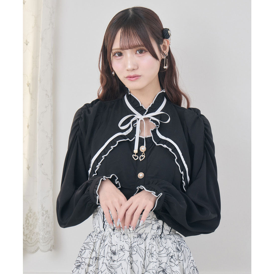 クチュールバイロジータ couture BY ROJITA ギャザーリボンブラウス （ブラック） ブラック
