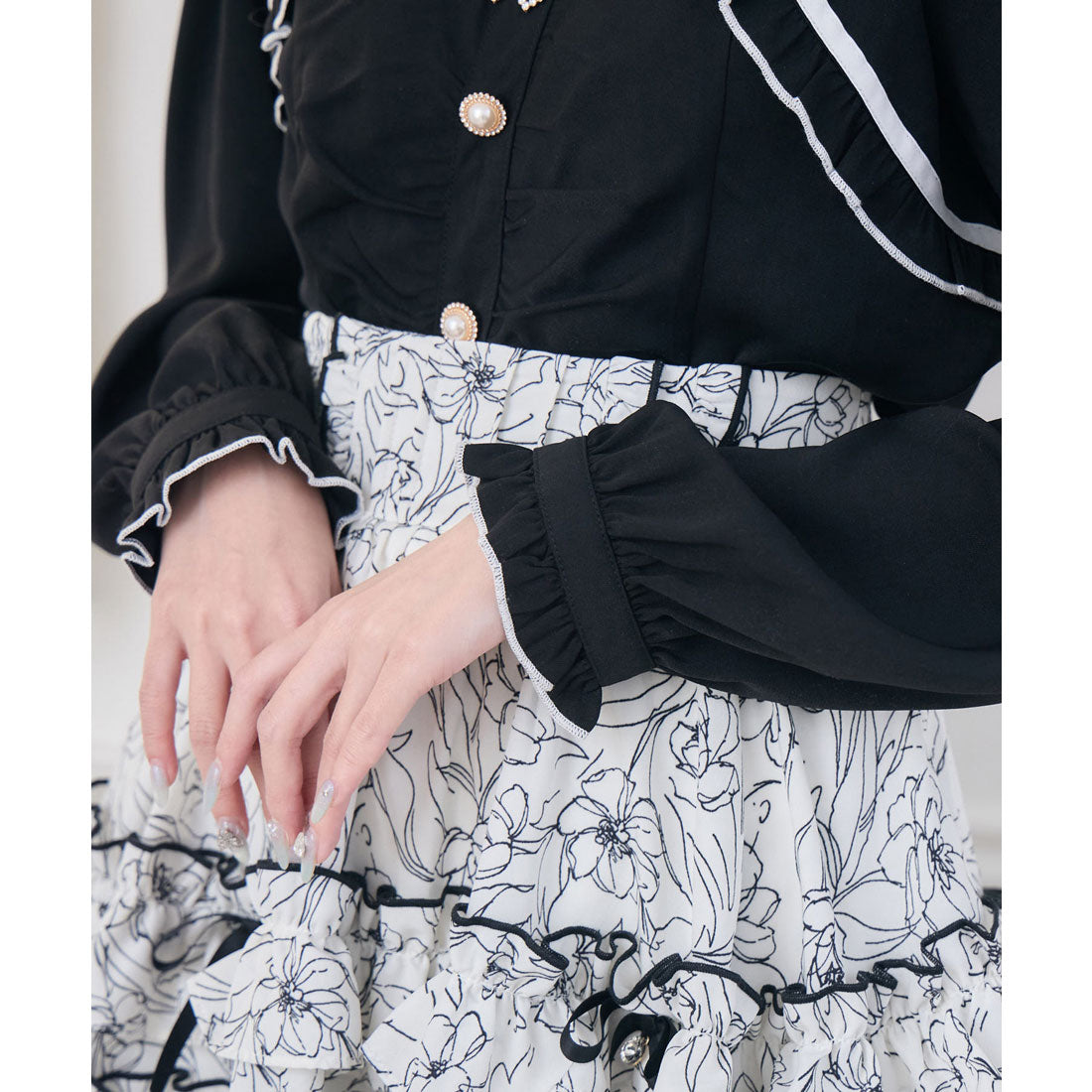 クチュールバイロジータ couture BY ROJITA ギャザーリボンブラウス （ブラック） ブラック