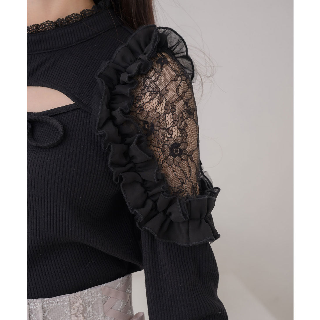 クチュールバイロジータ couture BY ROJITA シアーフリルテレコトップス （ホワイト） ホワイト