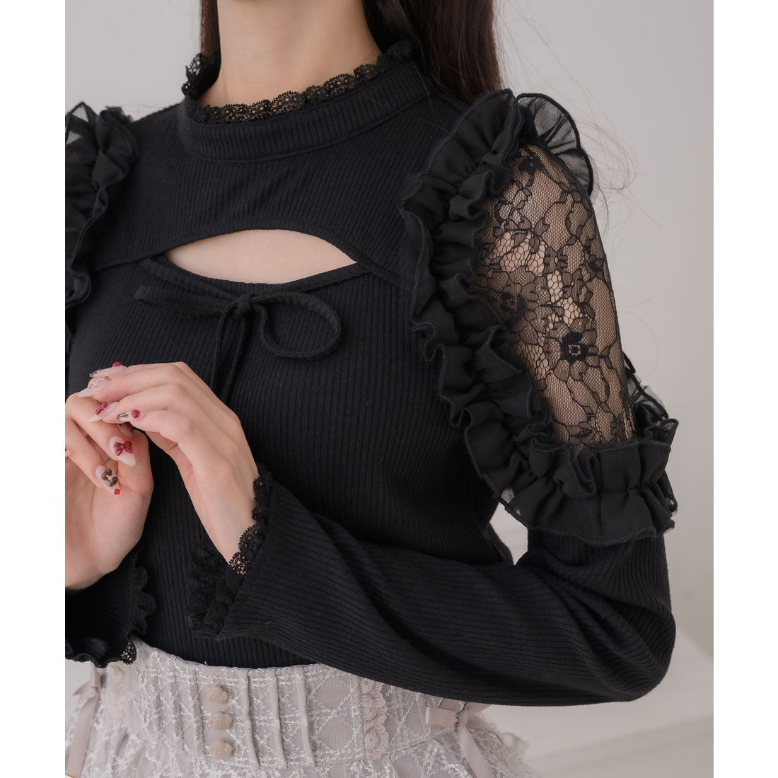 クチュールバイロジータ couture BY ROJITA シアーフリルテレコトップス （ホワイト） ホワイト