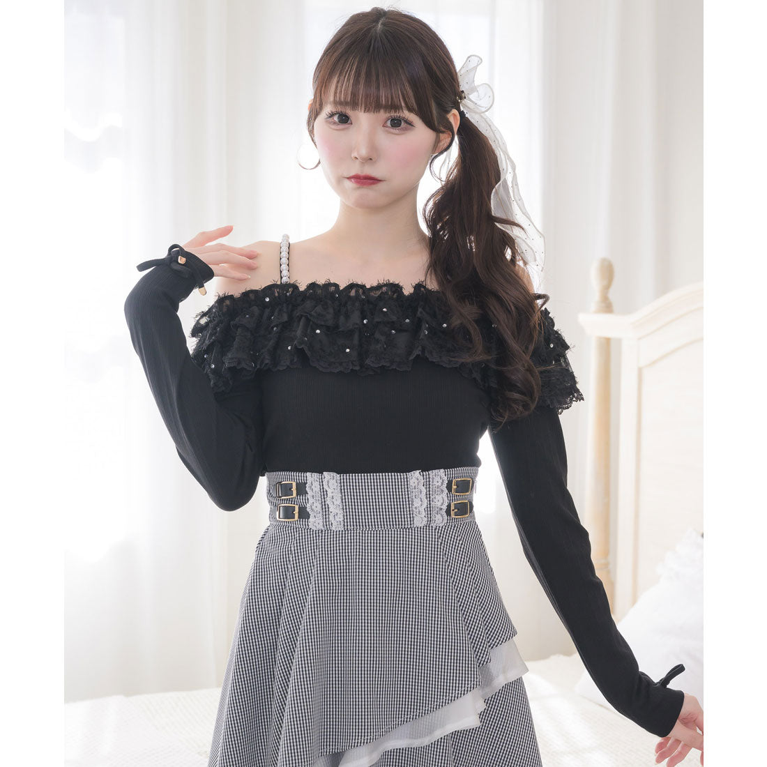 クチュールバイロジータ couture BY ROJITA フェザーリボンオフショルトップス （ブラック） ブラック