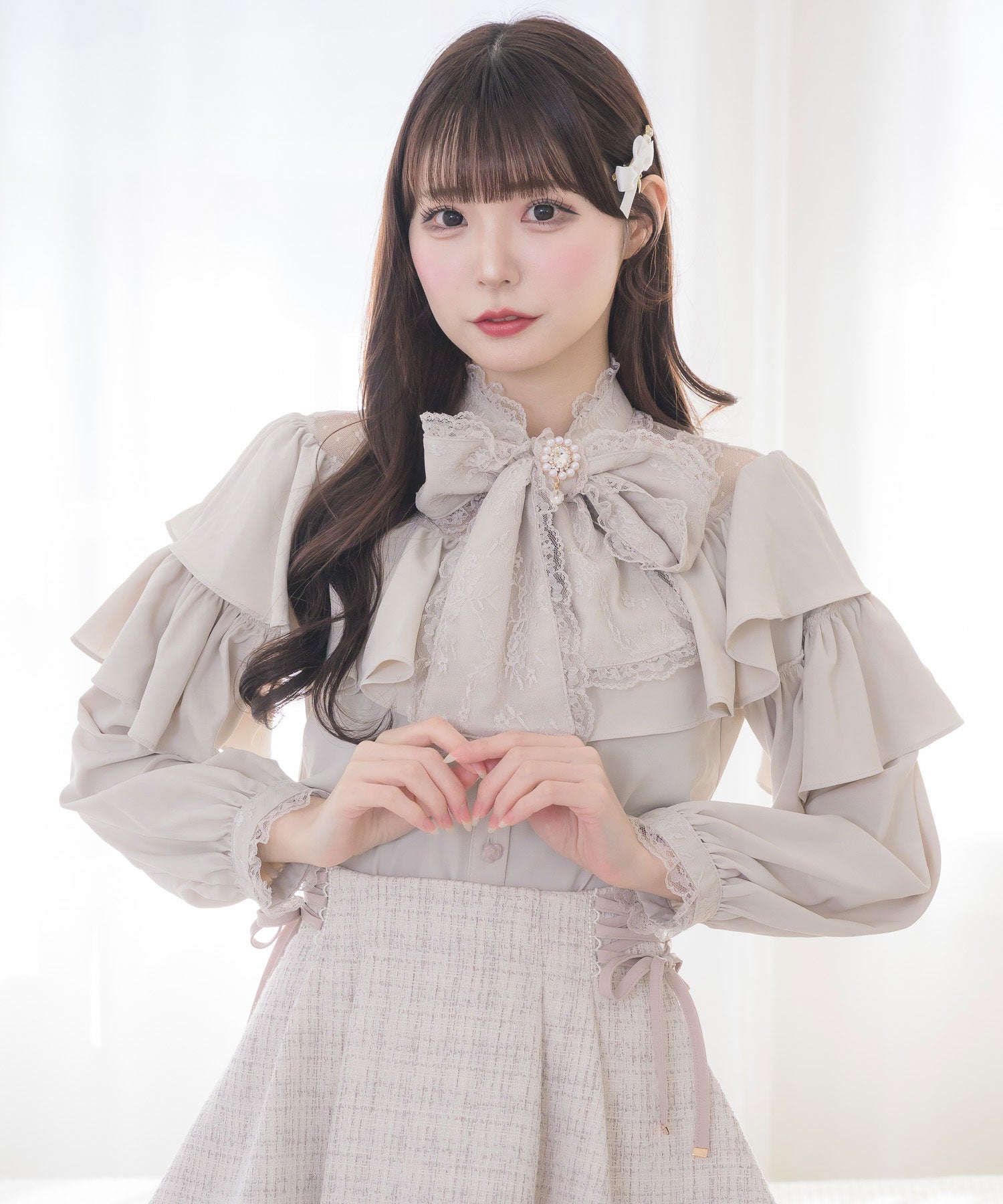 クチュールバイロジータ couture BY ROJITA ラッフルボリュームブラウス （ベージュ） ベージュ