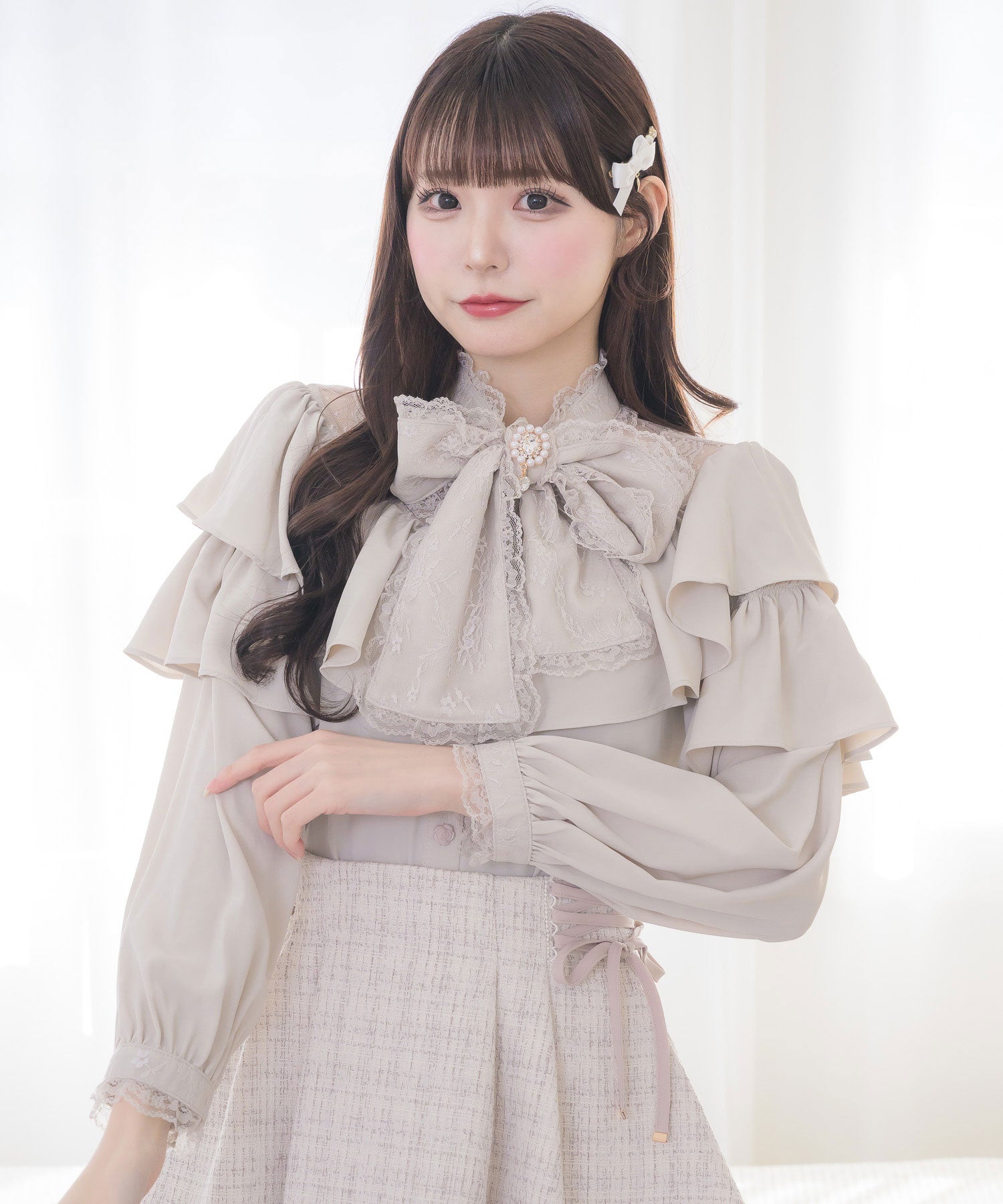 クチュールバイロジータ couture BY ROJITA ラッフルボリュームブラウス （ベージュ） ベージュ