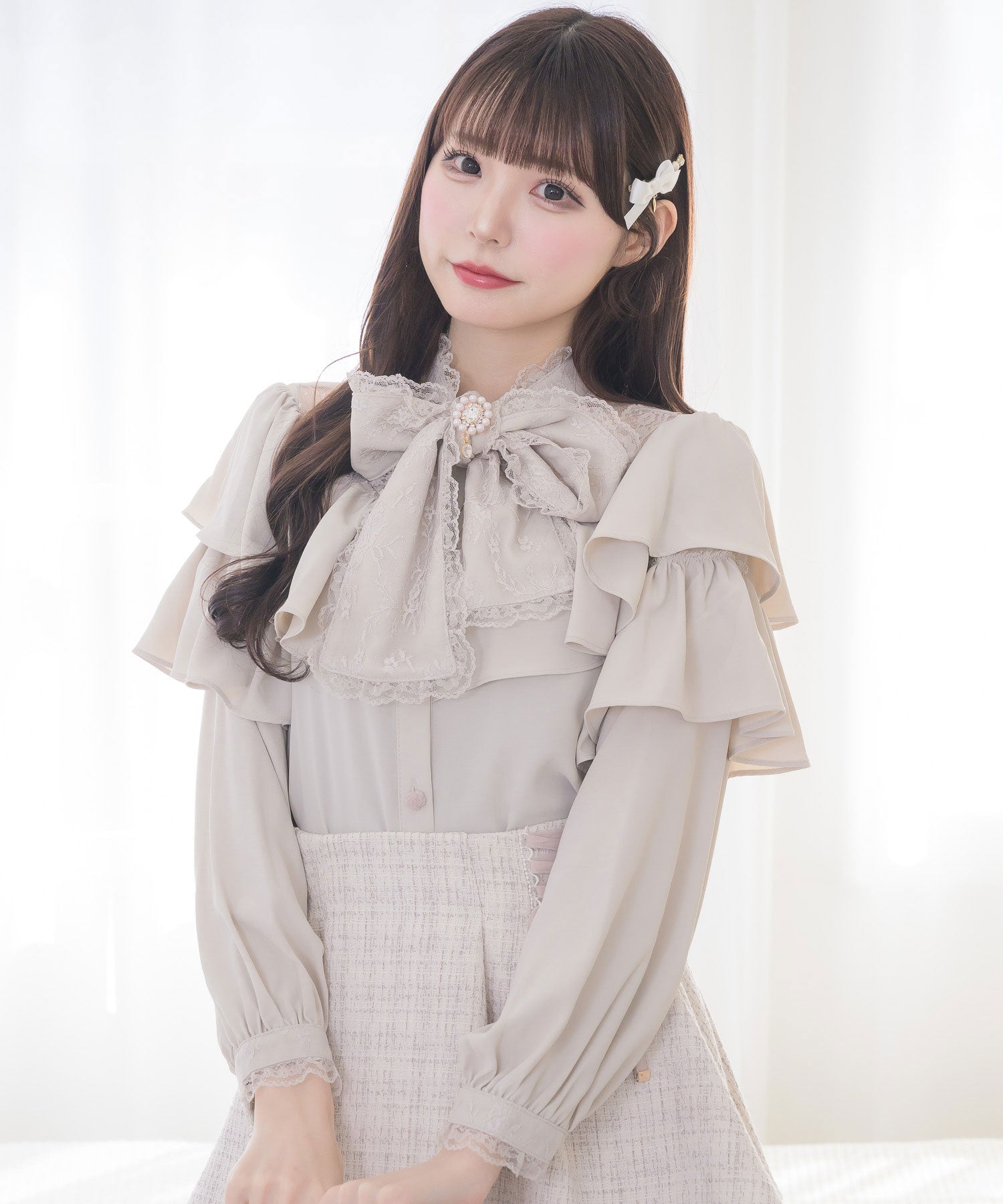 クチュールバイロジータ couture BY ROJITA ラッフルボリュームブラウス （ベージュ） ベージュ