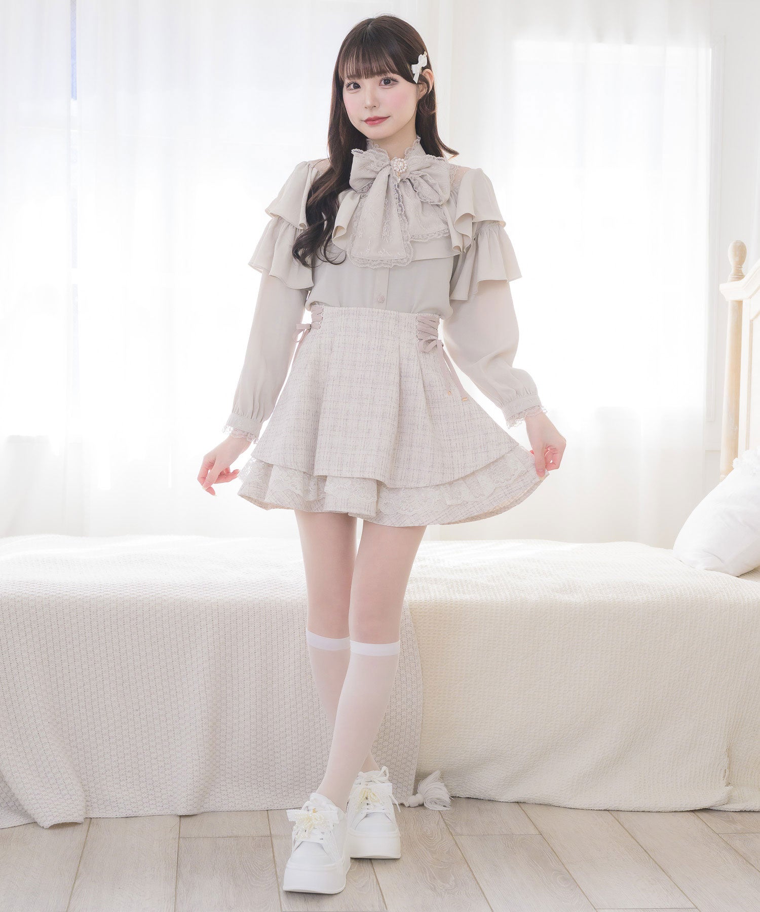 クチュールバイロジータ couture BY ROJITA ラッフルボリュームブラウス （ベージュ） ベージュ