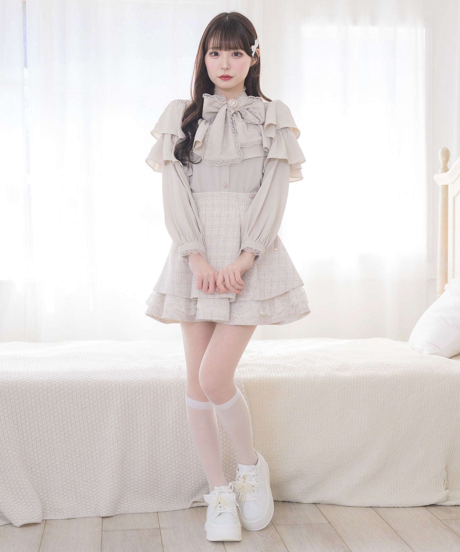 クチュールバイロジータ couture BY ROJITA ラッフルボリュームブラウス （ベージュ） ベージュ