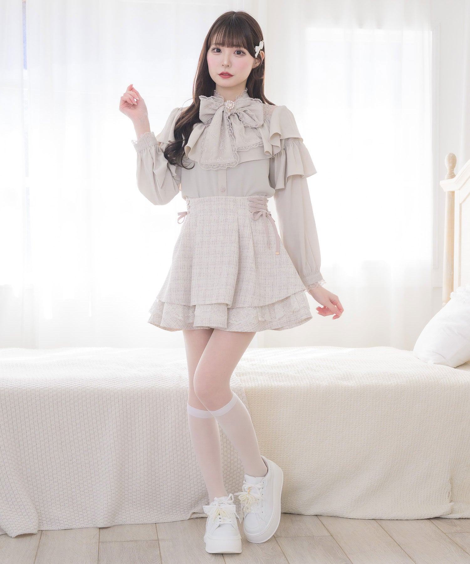 クチュールバイロジータ couture BY ROJITA ラッフルボリュームブラウス （ベージュ） ベージュ