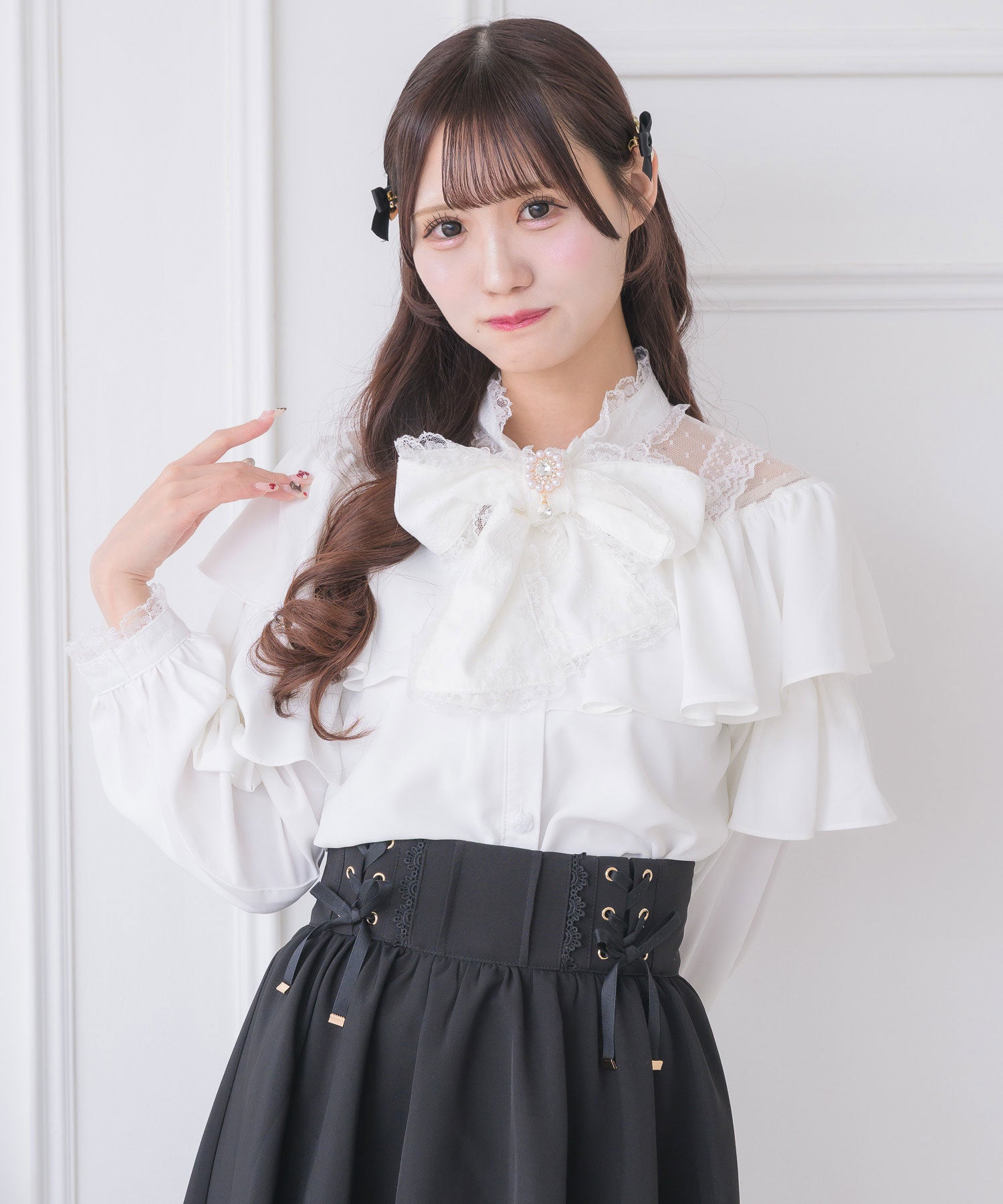 クチュールバイロジータ couture BY ROJITA ラッフルボリュームブラウス （ホワイト） ホワイト