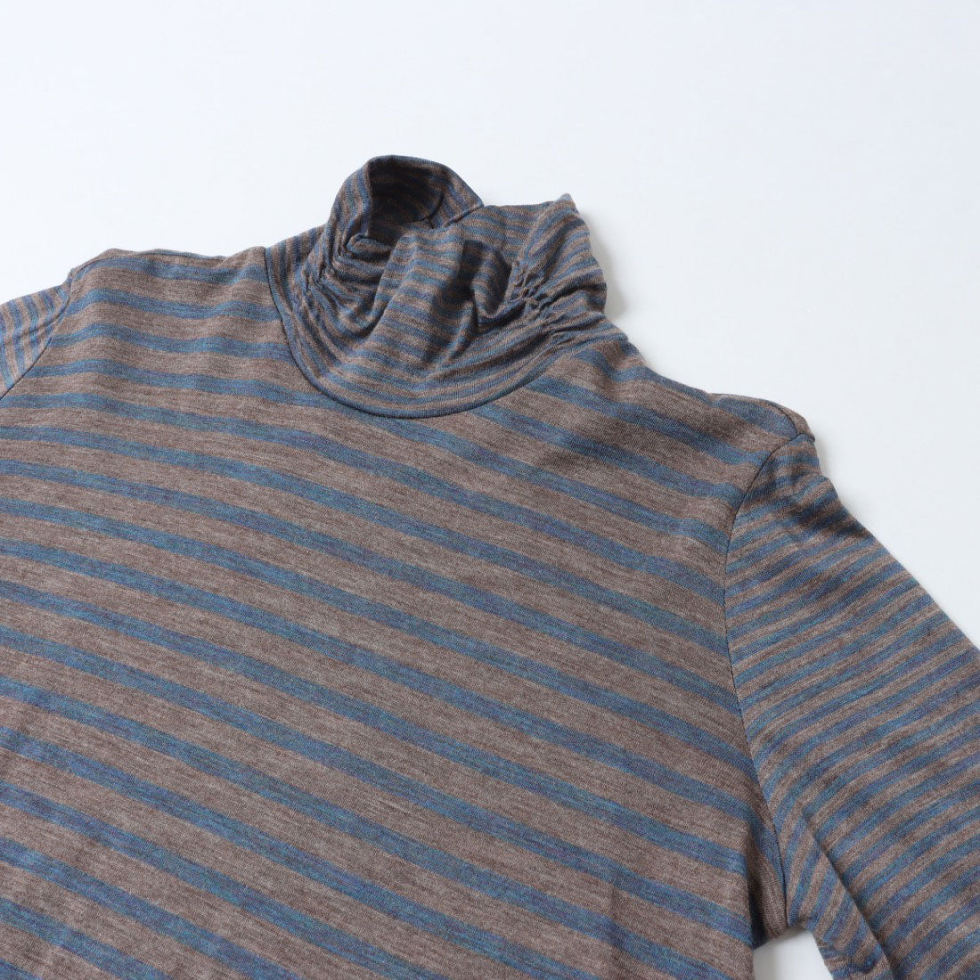 コットンブルー COTTON BLUE ボーダーハイネックプルオーバー （ブルー） ブルー