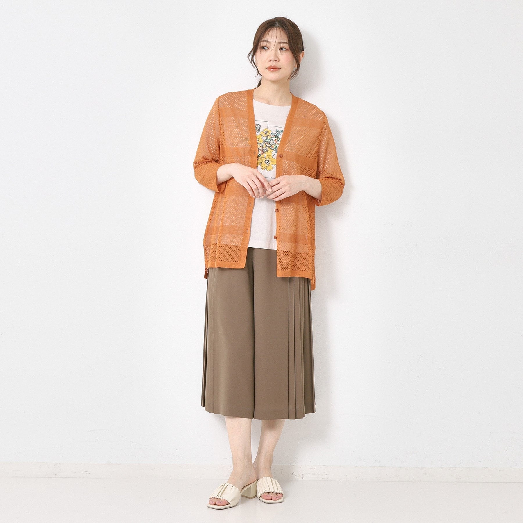 コルディア CORDIER 【M～4Lサイズ】パッチワーク＆刺繍 フラワーモチーフTシャツ （ブルー(092)） ブルー(092)
