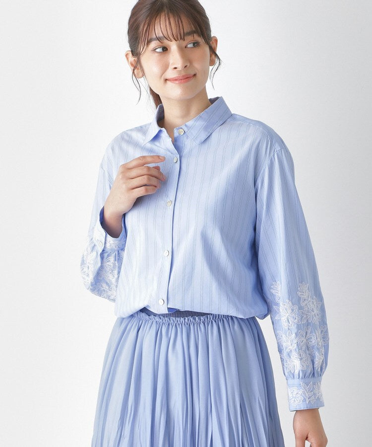 コルディア CORDIER 【M～3Lサイズ】刺繍デザインストライプブラウス （ネイビー(394)） ネイビー(394)