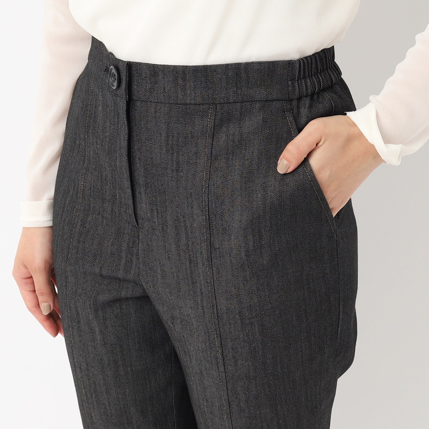 コルディア CORDIER シャンブレーデニムテーパードパンツ