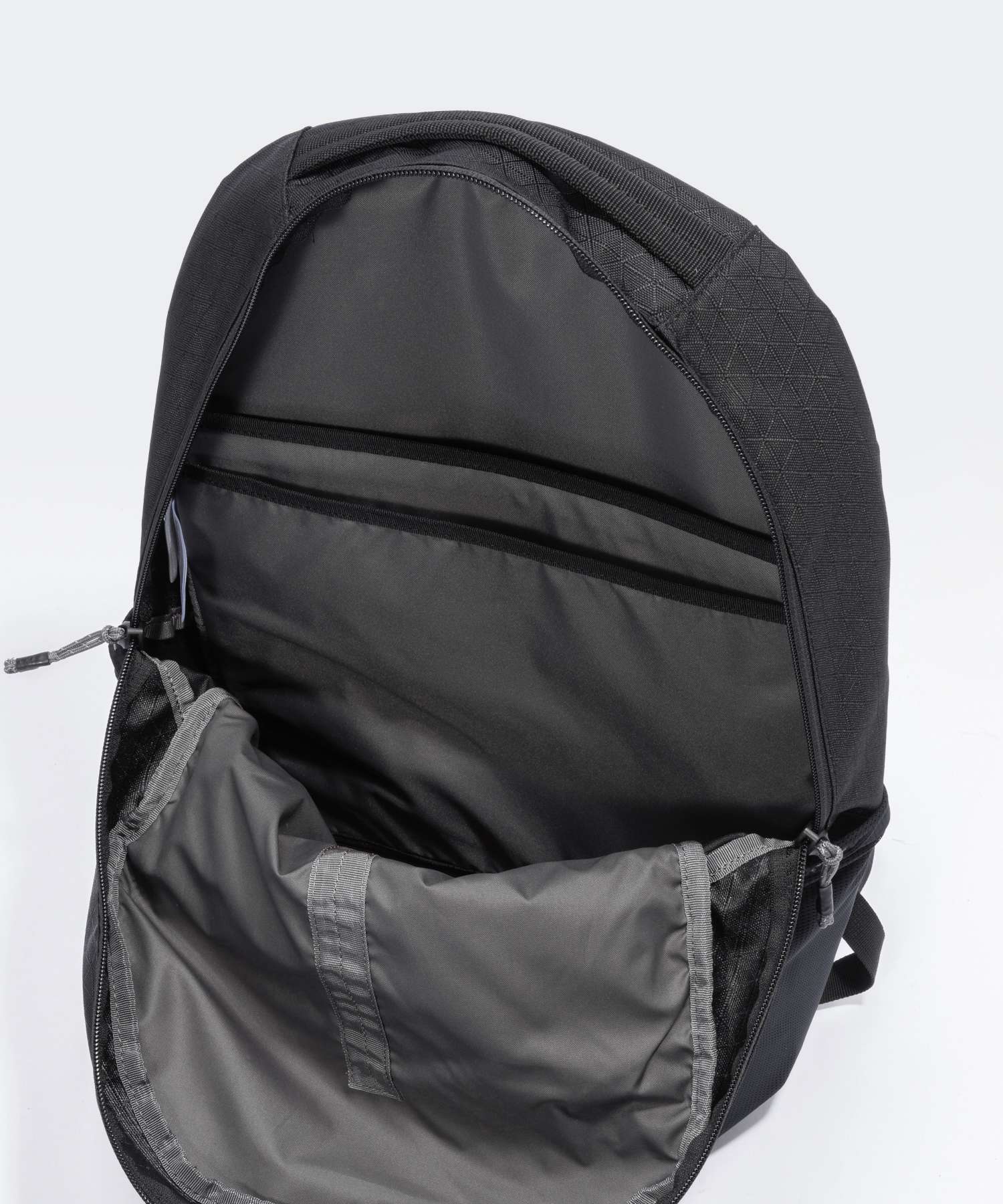 コロンビア Columbia 1955401 バックパック メンズ レディース バッグ リュックサック アトラス エクスプローラー Atlas Explorer 26L Backpack ハイキング ブラック グレー 26L