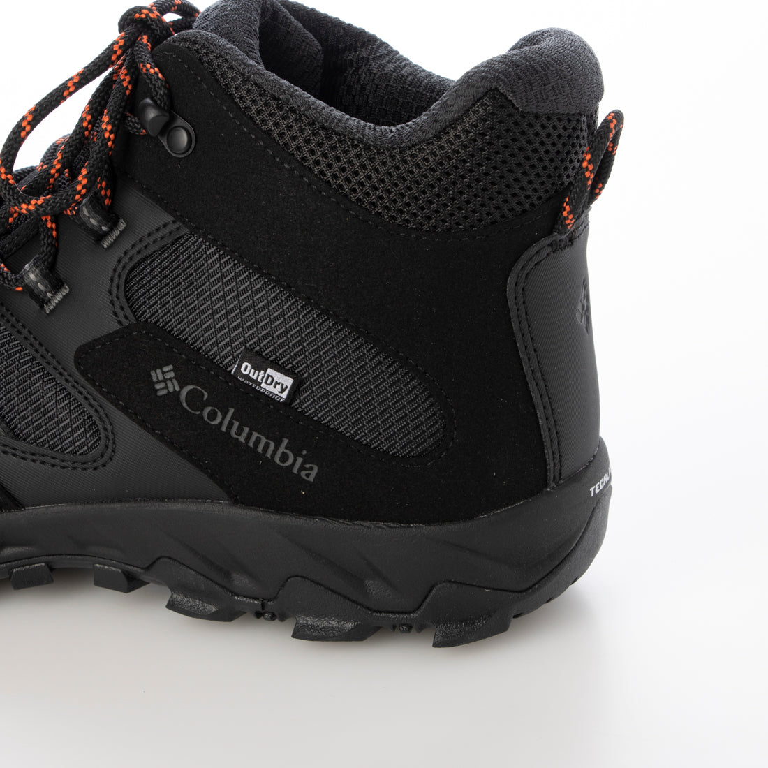 Columbia  トレッキングシューズ SABER V MID OUTDRY   YM8135 Columbia（コロンビア） トレッキングシューズ 登山靴 SABER V MID
